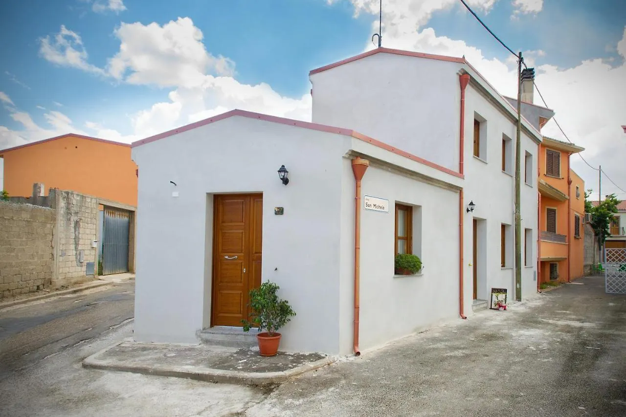 Bed & Breakfast Holiday Room Sa Tebia Oristano