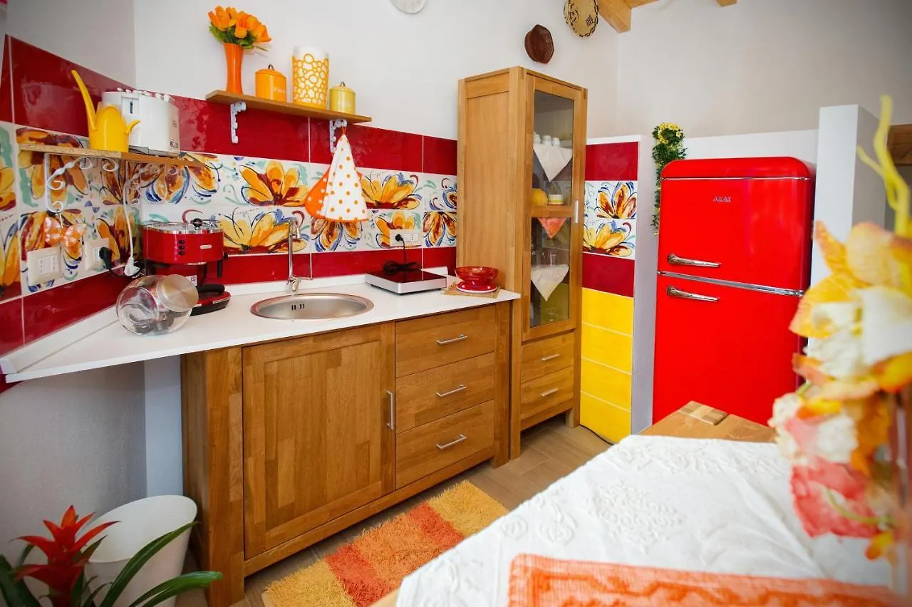 Holiday Room Sa Tebia Oristano Bed & Breakfast